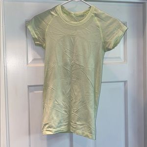 Lululemon Swiftly Tech Short Sleeve Race (4)